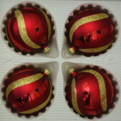 Kugeln dunkelrot matt mit Dekor, 4 Stück, Ø 7cm